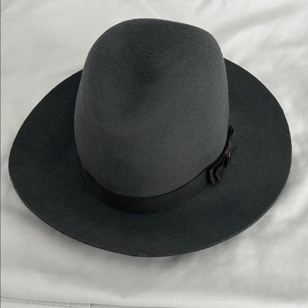 Stylish Gray Goorin Bros Hat